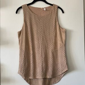 Lapis|Tan Sleeveless Blouse|Medium|EUC